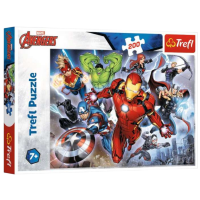 Trefl Сложувалка Avengers – 200 Парчиња